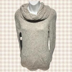 Royal Robbins cream and tan cowl neck sweater, thick cozy knit, size small